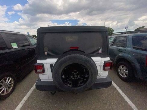 Used 2018 Jeep Wrangler Unlimited Sport S AWD/4WD image 12