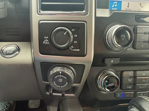 Used 2018 Ford F150 Lariat w/ Equipment Group 502A Luxury AWD/4WD image 13