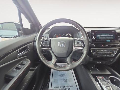 Used 2024 Honda Ridgeline Black Edition image 12