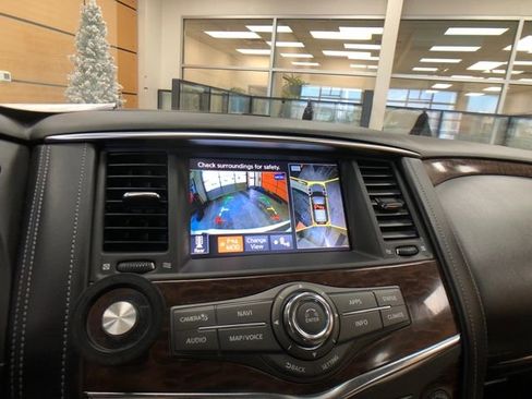 Used 2019 Nissan Armada Platinum w/ Captain's Chairs Package image 16