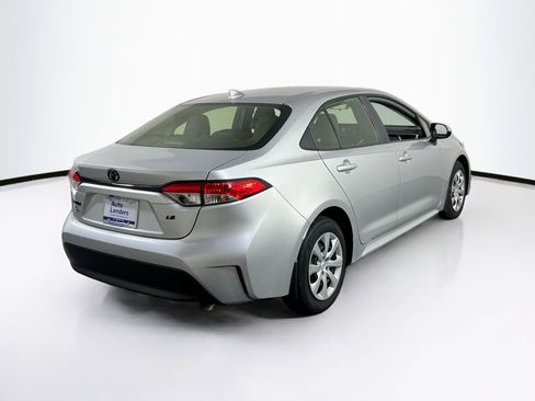 Used 2023 Toyota Corolla LE FWD image 5