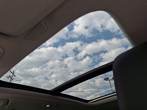 New 2026 Volvo XC40 B5 Plus w/ Climate Package image 9