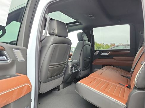 New 2026 GMC Sierra 2500 Denali Ultimate image 13