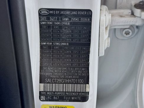 Used 2017 Land Rover Discovery Sport HSE Luxury image 24