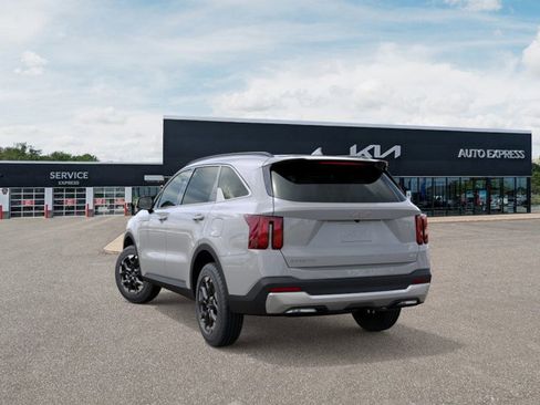 New 2026 Kia Sorento S image 4