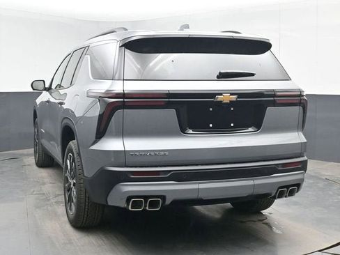 New 2026 Chevrolet Traverse LT FWD image 12