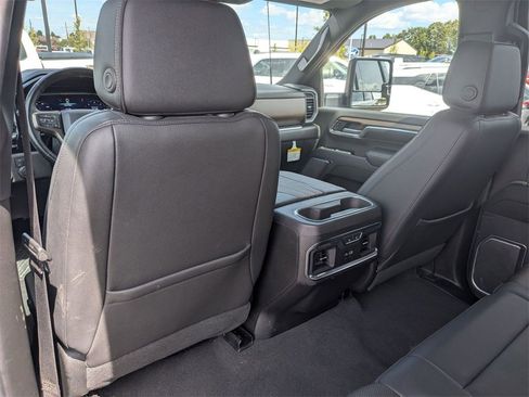 Certified 2024 Chevrolet Silverado 3500 High Country w/ High Country Premium Package image 28