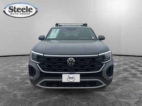 New 2026 Volkswagen Atlas Cross Sport SE FWD image 8
