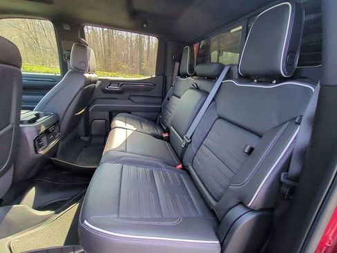 Used 2024 GMC Sierra 1500 AT4X image 31