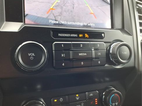 Used 2020 Ford F150 XLT w/ Equipment Group 302A Luxury image 18