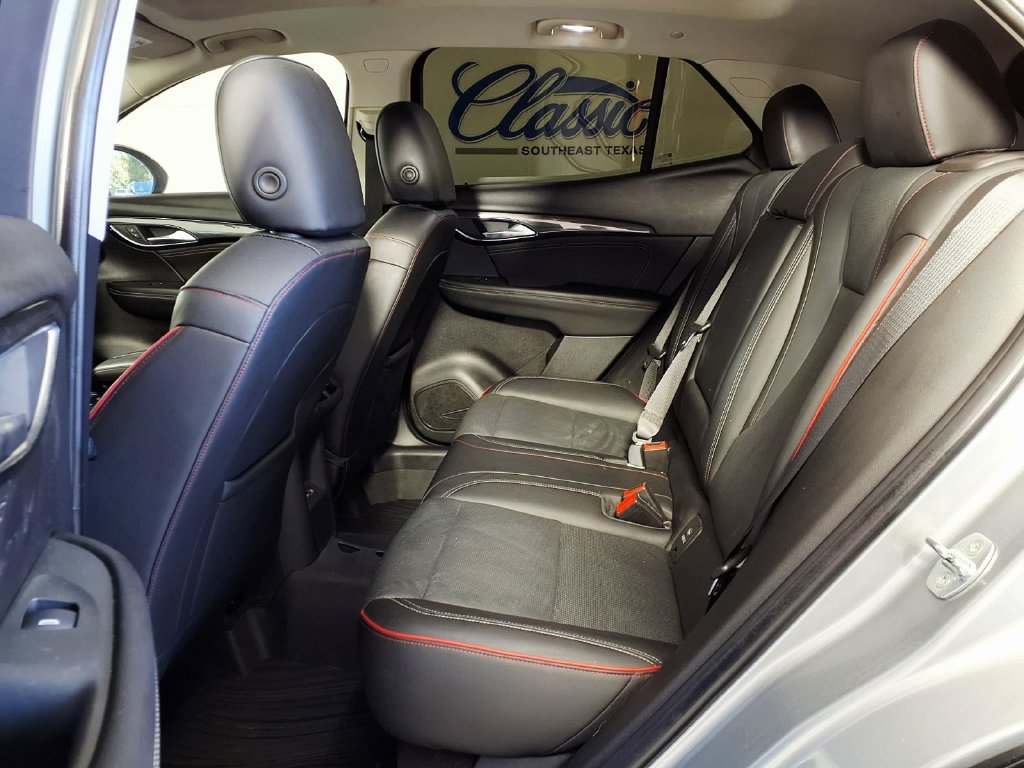 Used 2023 Buick Envision Essence w/ Sport Touring Package AWD/4WD image 8