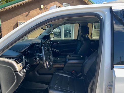 Used 2018 GMC Yukon Denali image 5