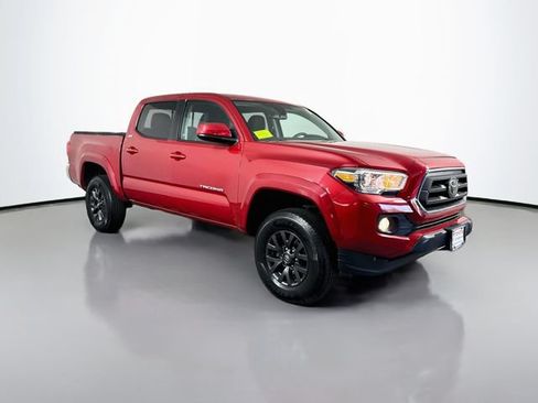 Certified 2023 Toyota Tacoma SR5 AWD/4WD image 9