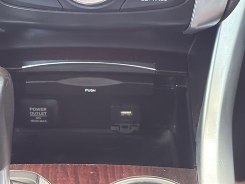 Used 2017 Acura TLX FWD image 16