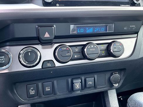 Used 2023 Toyota Tacoma SR5 w/ Technology Package AWD/4WD image 34
