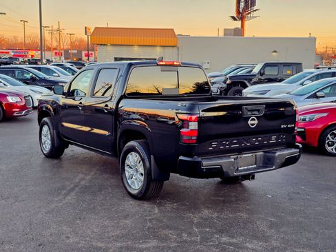 Used 2023 Nissan Frontier SV w/ SV Convenience Package image 16