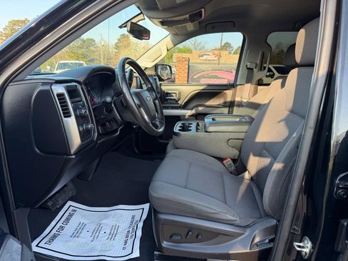 Used 2018 Chevrolet Silverado 1500 LT w/ Texas Edition AWD/4WD image 9