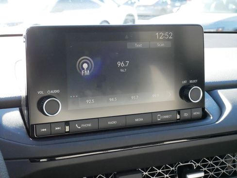 Certified 2025 Honda Accord SE image 22