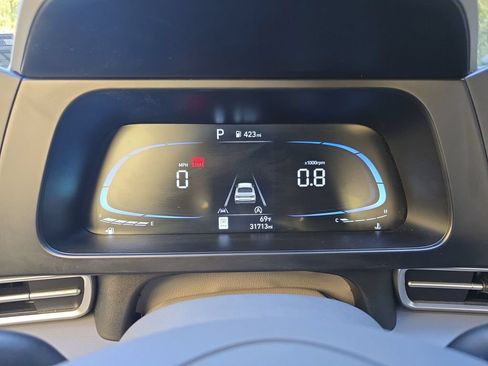 Certified 2024 Hyundai Elantra SE FWD image 16