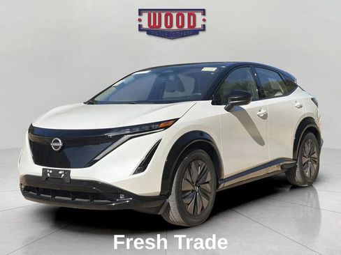 Used 2024 Nissan Ariya AWD image 3