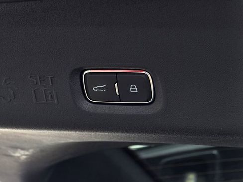 Used 2025 Ford Expedition Active AWD/4WD image 13