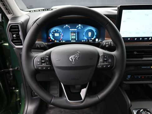 New 2025 Ford Bronco Sport Outer Banks w/ Sasquatch Outer Banks Package AWD/4WD image 8