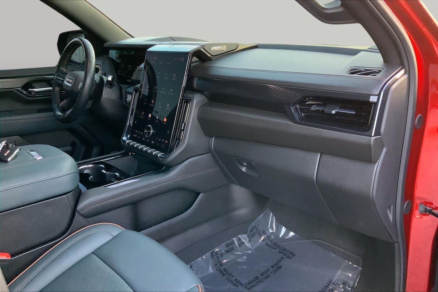 Used 2026 GMC Yukon AT4 w/ AT4 Premium Plus Package AWD/4WD image 18