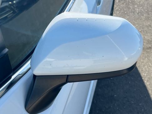 Used 2019 Toyota Camry SE FWD image 9