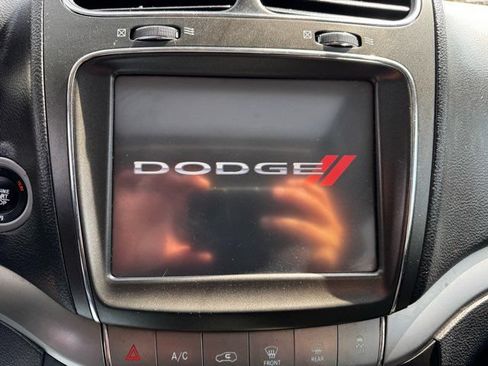 Used 2020 Dodge Journey Crossroad FWD image 15