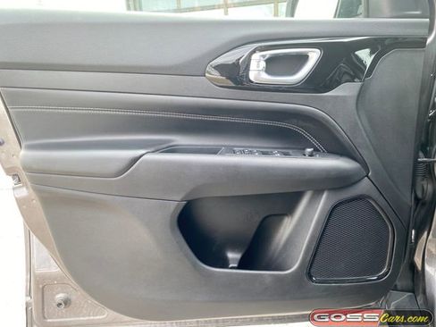 Certified 2022 Jeep Compass Altitude w/ Convenience Group image 22