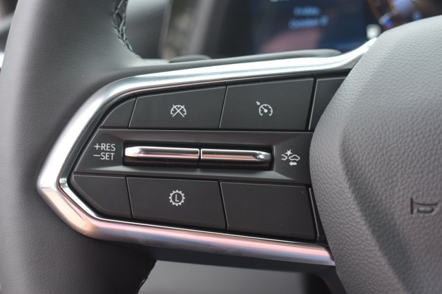 New 2027 Chevrolet Equinox LT w/ Safety and Technology Package FWD image 19