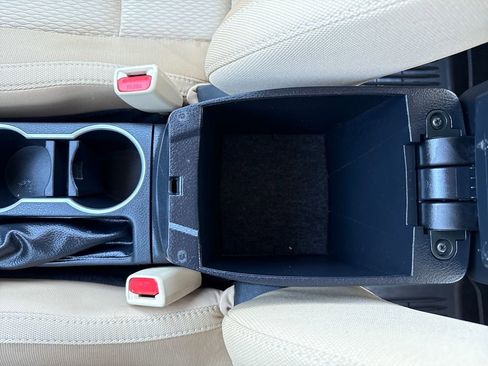 Used 2017 Toyota Corolla LE image 27