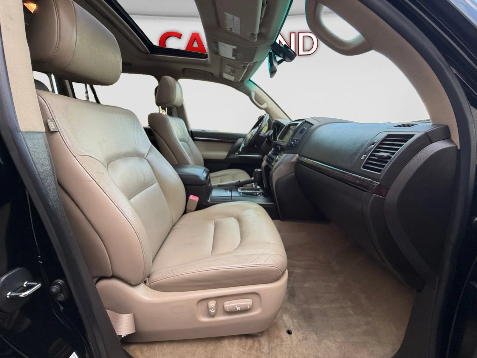 Used 2011 Toyota Land Cruiser w/ Upgrade Pkg AWD/4WD image 23
