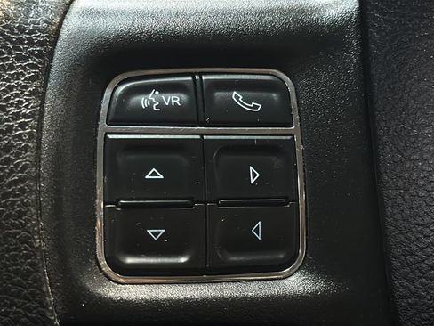 Used 2016 RAM 1500 Classic SLT AWD/4WD image 20
