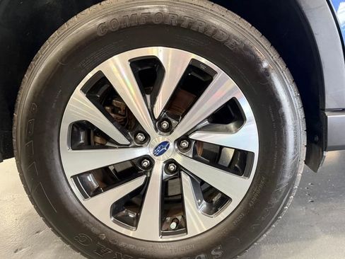 Used 2021 Subaru Outback Premium image 30