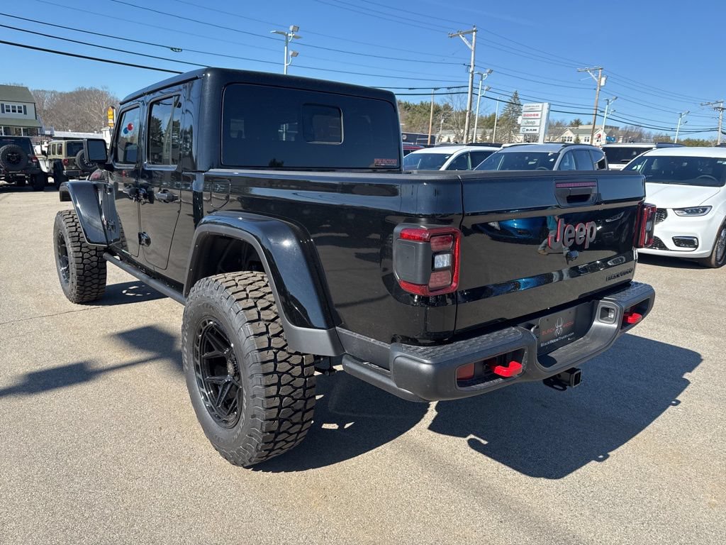 New 2026 Jeep Gladiator Rubicon w/ Technology Group AWD/4WD image 3