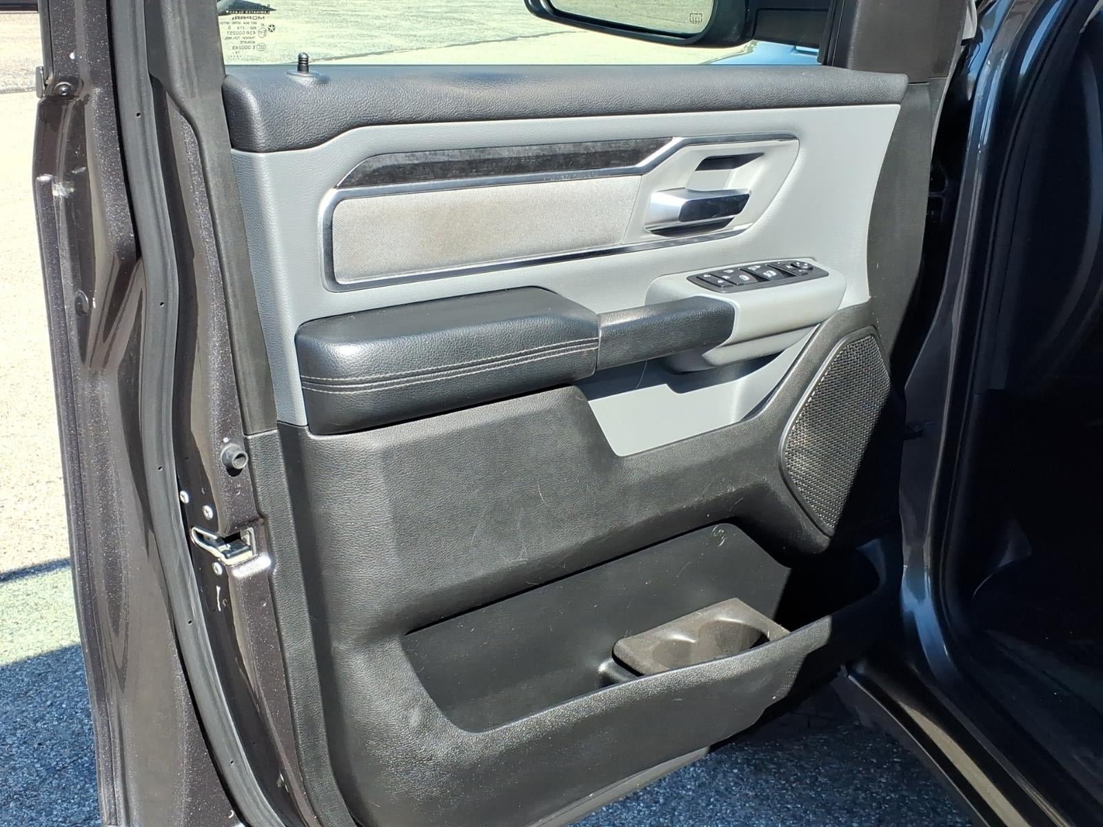 Used 2019 RAM 1500 Big Horn AWD/4WD image 4