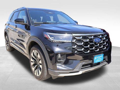 Used 2025 Ford Explorer Platinum w/ LUX Leather Package AWD/4WD image 8