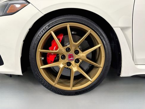 Used 2024 Honda Civic Type R image 30