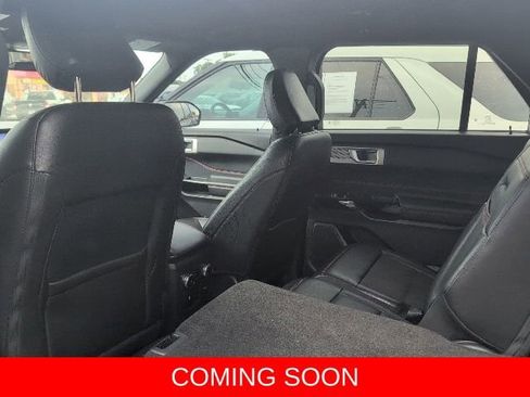 Used 2023 Ford Explorer ST-Line AWD/4WD image 8
