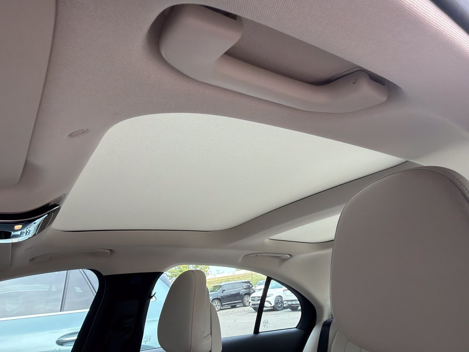 Certified 2025 Mercedes-Benz E 350 4MATIC Sedan image 9