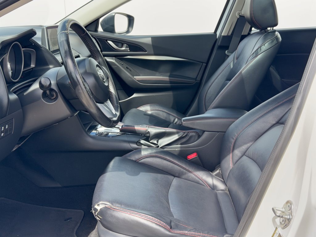 Used 2014 MAZDA MAZDA3 i Grand Touring FWD image 5