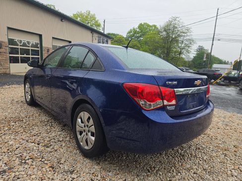 Used 2013 Chevrolet Cruze LS FWD image 6