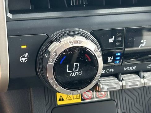 New 2026 Toyota Tacoma Limited AWD/4WD image 28