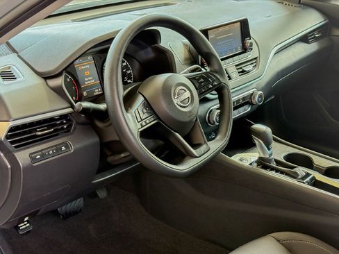 Used 2024 Nissan Altima 2.5 S FWD image 20