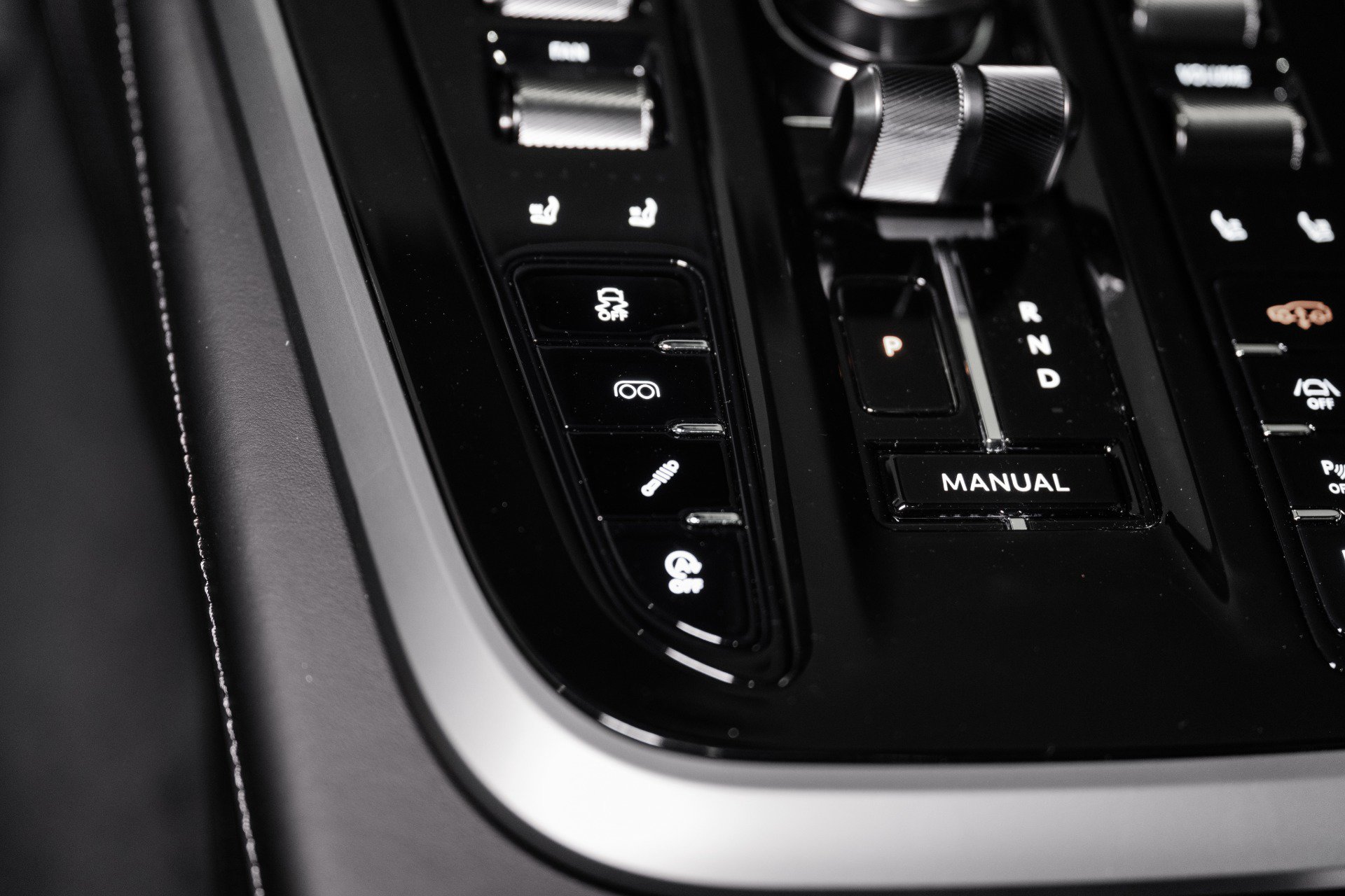New 2026 Aston Martin DBX 707 AWD/4WD image 38