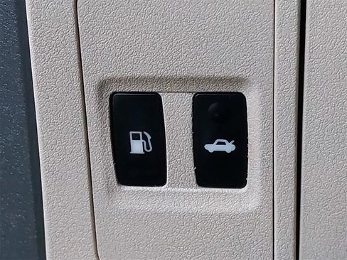 Used 2011 Lexus ES 350 image 29