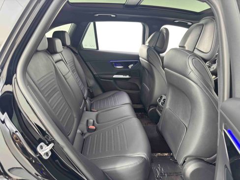 Used 2024 Mercedes-Benz GLC 300 image 46