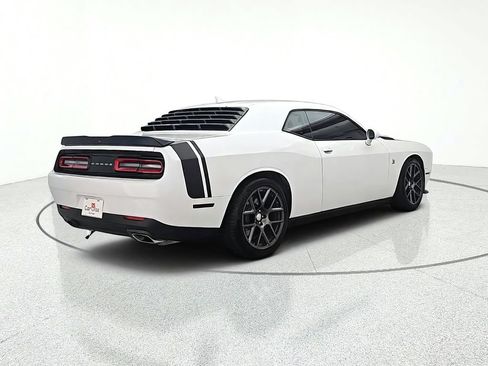 Used 2016 Dodge Challenger R/T Scat Pack w/ Driver Convenience Group RWD image 7
