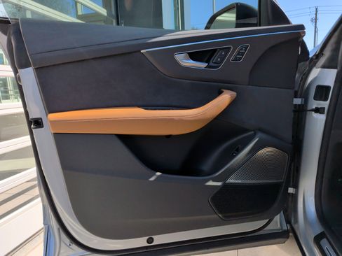 Used 2025 Audi RS Q8 performance image 14